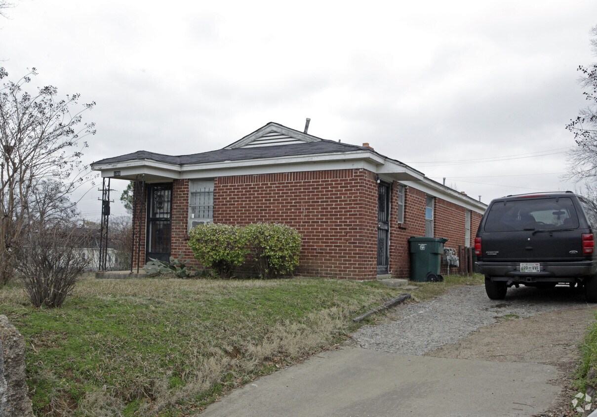 Building Photo - 1088 Beach St