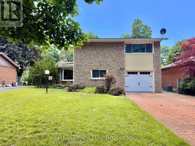 Photo du bâtiment - 6718 Freeman St