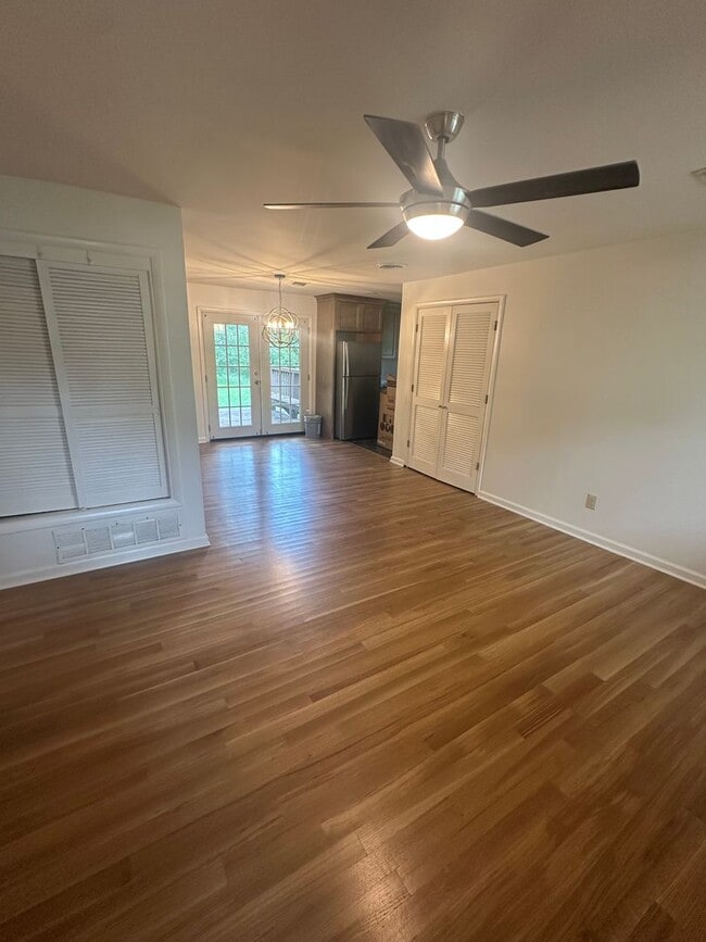Building Photo - 3BD/1BA Home located in Colonial Acres!
