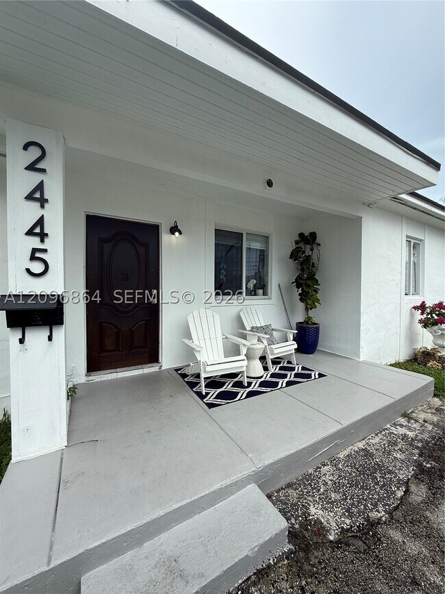 Foto del edificio - 2445 SW 90th Ave
