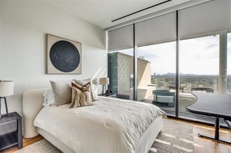 Building Photo - 8119 Douglas Ave