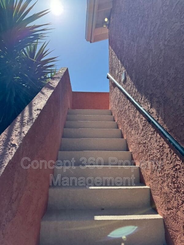 Foto del edificio - 23027 ARLINGTON Ave