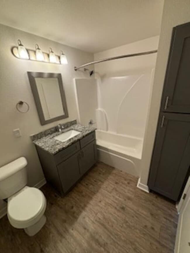 Interior Photo - Renaissance Pointe