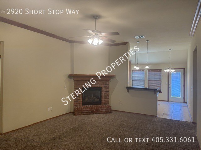 Foto del edificio - 2920 Short Stop Way