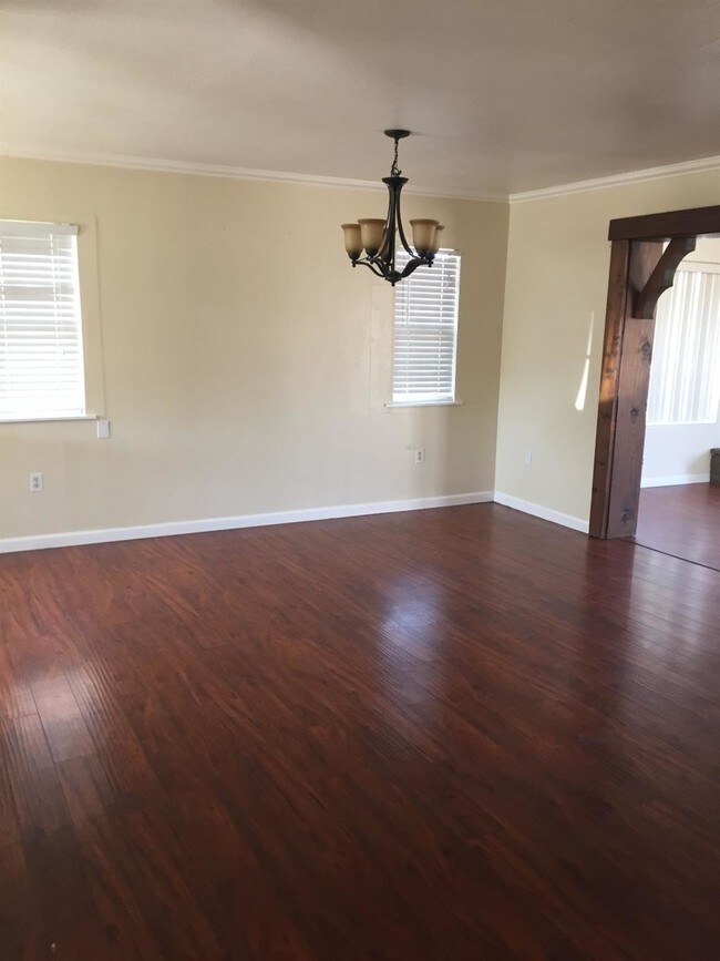 Building Photo - 14433 Mojave Ln