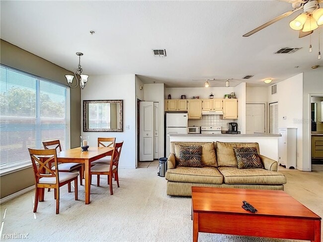 Building Photo - 1 br, 1 bath Condo - 8913 Legacy Ct