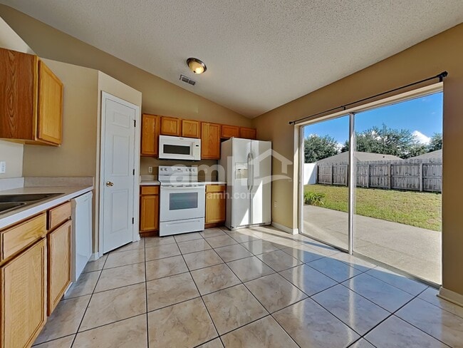 Building Photo - 11414 Ivy Flower Loop