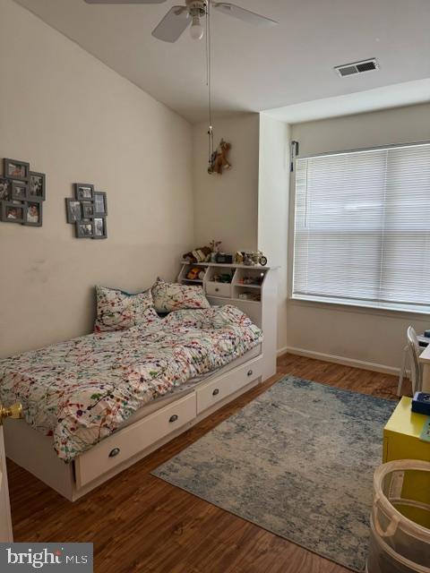 Foto del edificio - 6041 Blue Point Ct