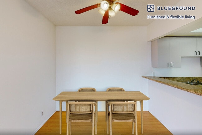 Building Photo - 1920 Overland Ave