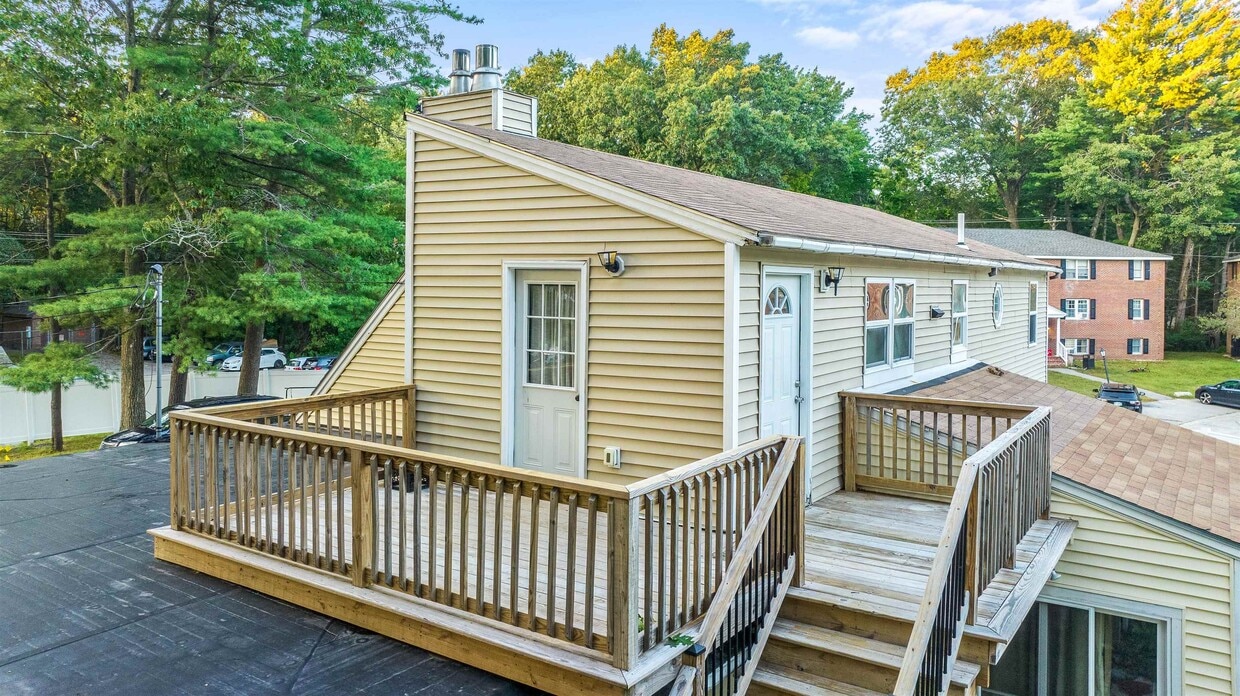 15 Folly Mill Terrace Unit B, Seabrook, NH 03874 Room for Rent in Seabrook, NH