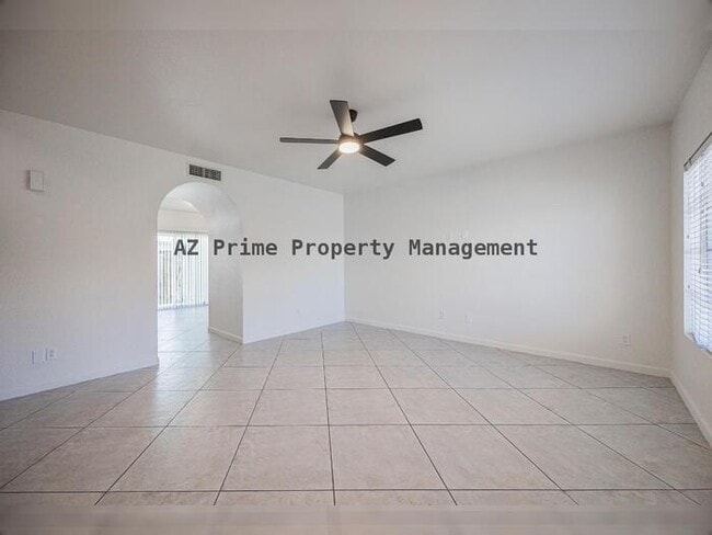 Photo - 7801 N 44th Dr Townhome