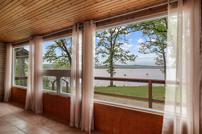 Foto del edificio - 471 Parkside Dr