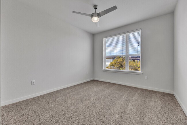 Interior Photo - Caliza Ridge