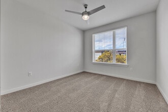 Interior Photo - Caliza Ridge