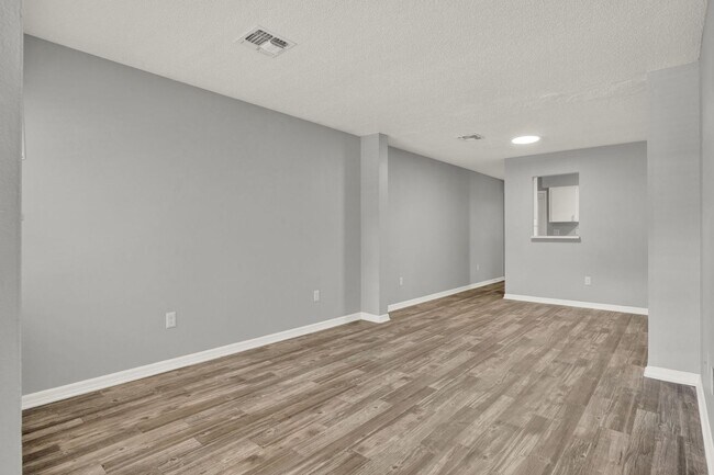 Foto del edificio - ***Cute 2 Bedroom Apartment in Orange City***