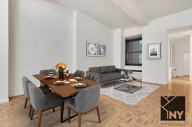 Building Photo - Vintage NYC luxury living now available !