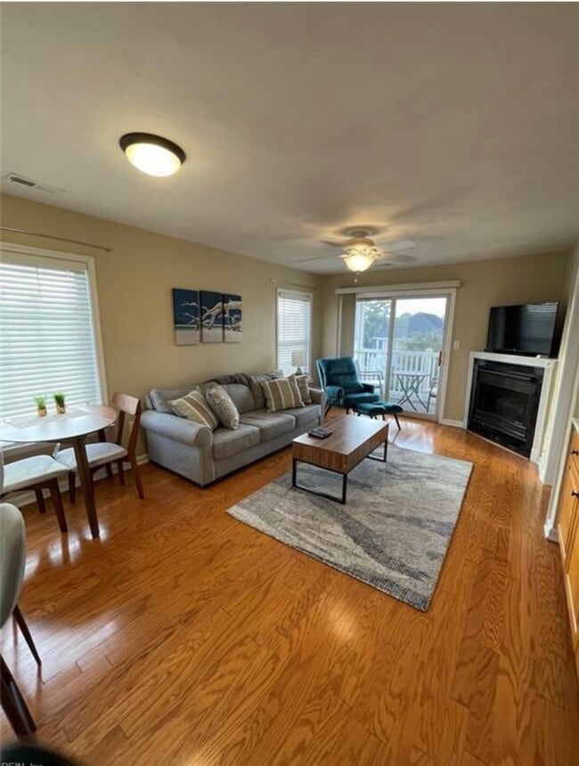 Foto del edificio - 9630 13th Bay St