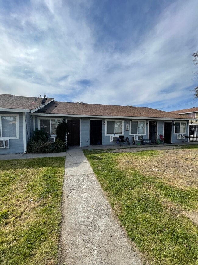 Building Photo - 6771 California St