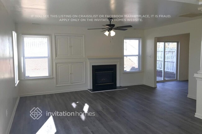 Foto del edificio - 10400 Neland St