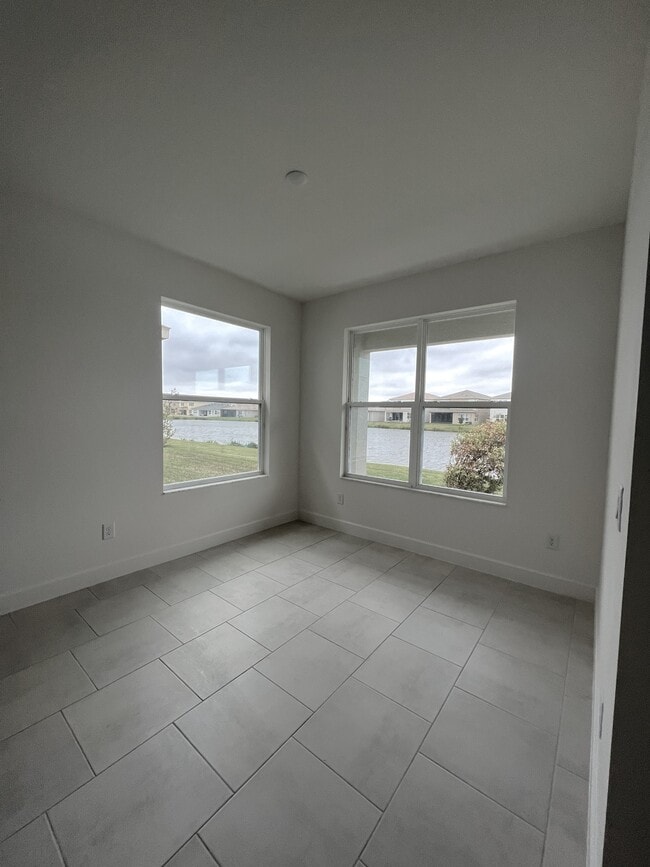 Building Photo - 3260 Great Banyan Way