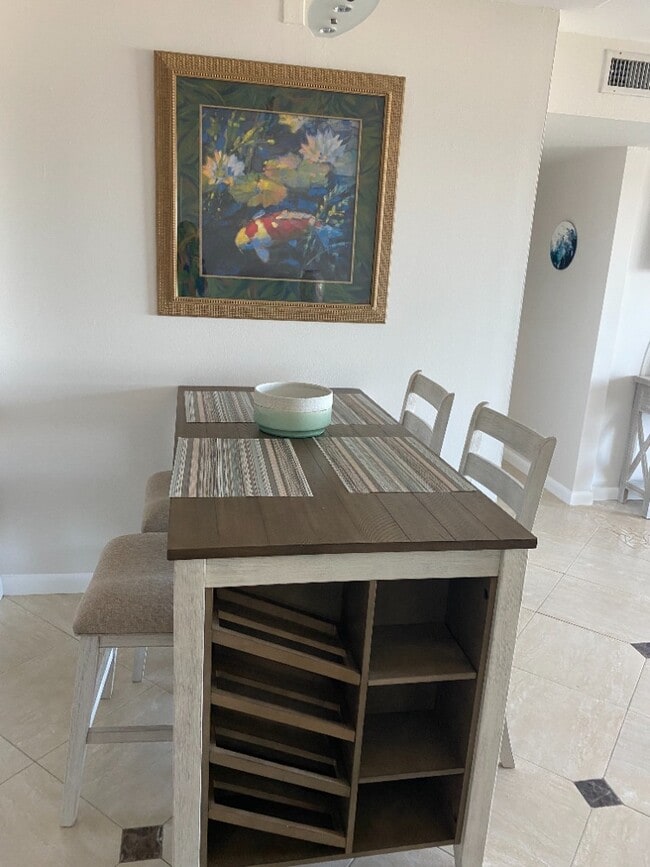 Foto del edificio - 4800 Ocean Beach Blvd