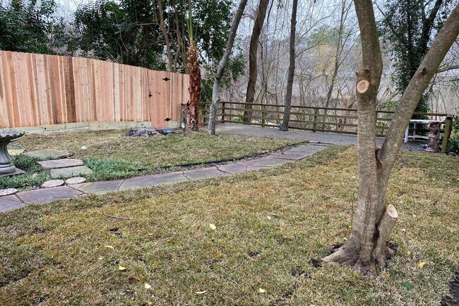 Foto del edificio - 1928 Stoney Brook Dr