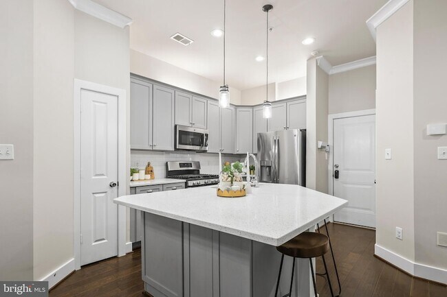 Foto del edificio - 1334 S Quinn St