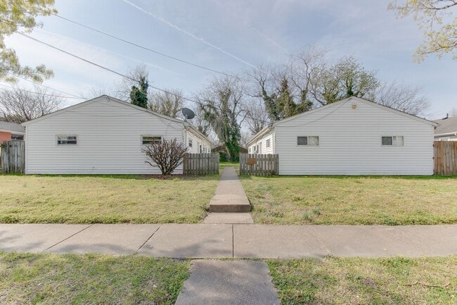 Photo - 1443 W 40th St Apartment