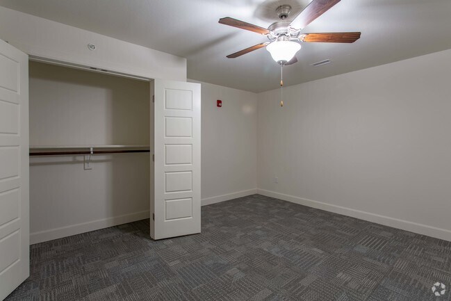 2 hab/1 baño - Apto para personas discapacitadas - Music City Place