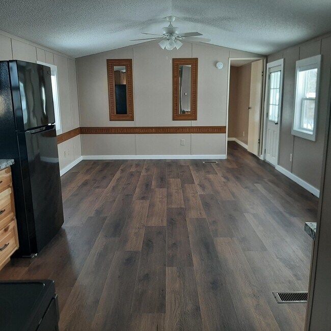 Foto del edificio - 5 Middle Rd