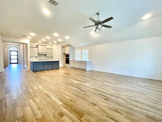 Foto del edificio - 9307 Crescent Mill Dr