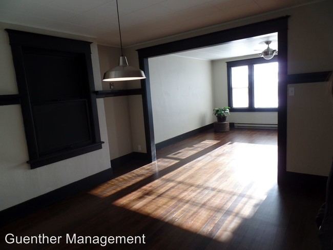 Foto del edificio - 422 W Montgomery Ave