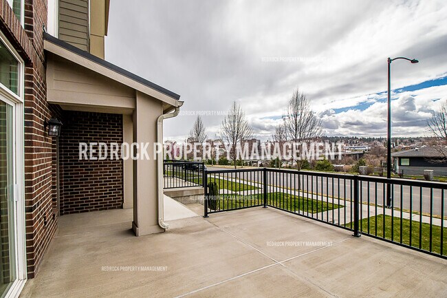 Foto del edificio - 1812 W Summit Pkwy