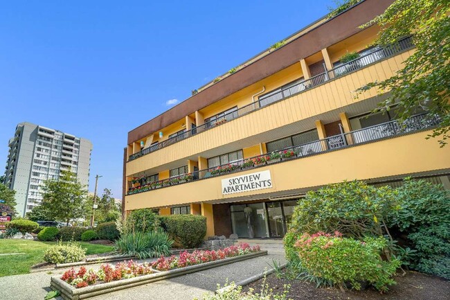 Photo du bâtiment - Skyview Apartments