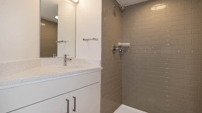 Building Photo - Skyhouse Denver