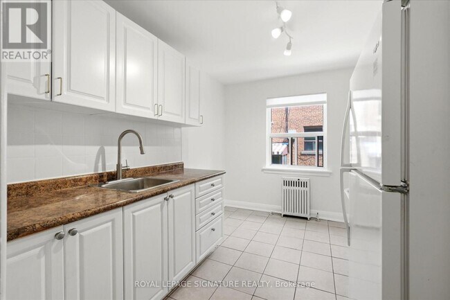 Building Photo - 1000 O'Connor Dr