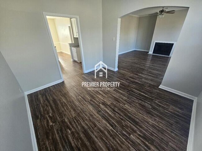 Foto del edificio - 4537 S Germantown Rd