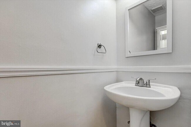 Foto del edificio - 7014 Chestnut Brook Ct