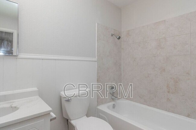 Building Photo - 1310 53rd St