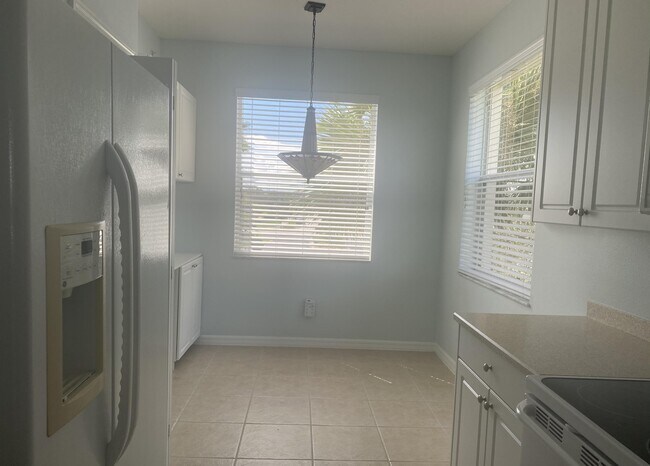 Building Photo - 6838 Toland Dr