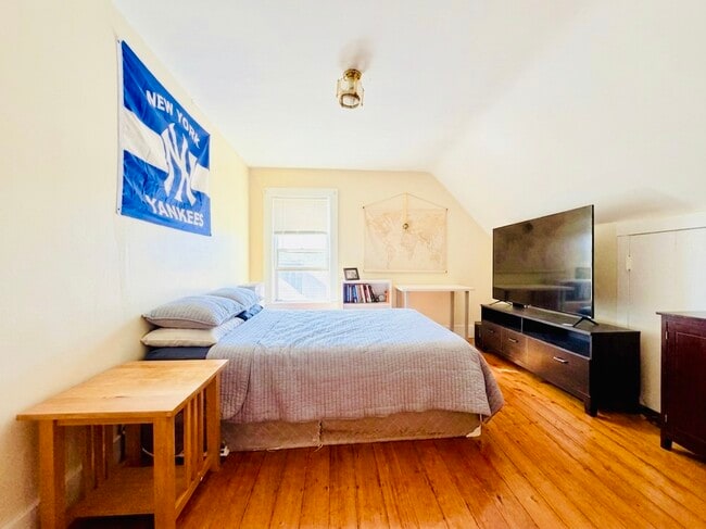 Photo - 3 Foster St Apartment