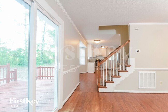 Foto del edificio - 4729 Plum Blossum Dr