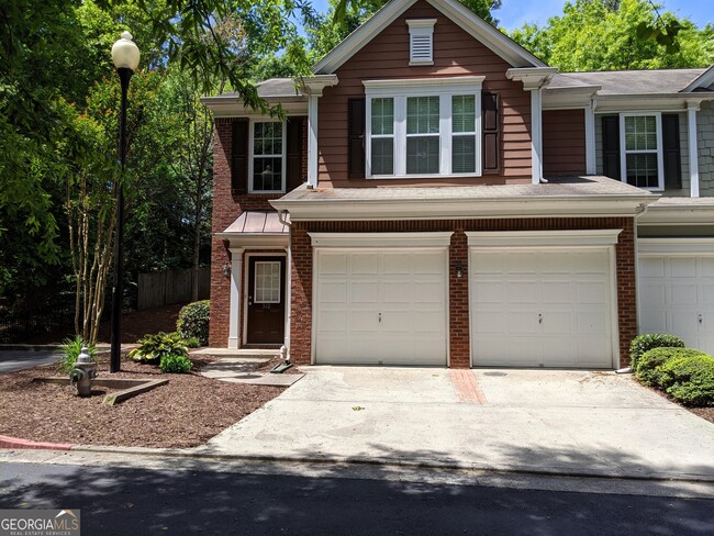 Foto del edificio - 310 Finchley Dr