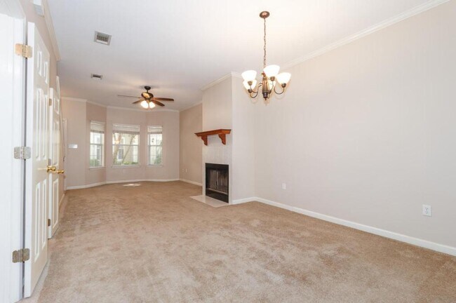 Foto del edificio - 4140 Jefferson Woods