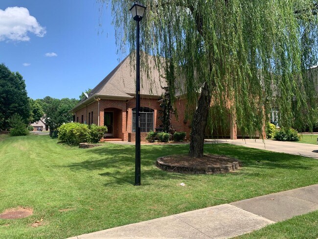 Foto del edificio - The Highlands Subdivision
