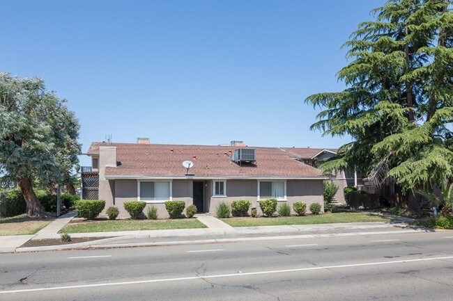 Foto del edificio - 581 W Ashlan Ave