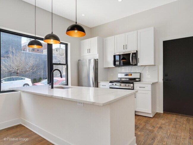 Foto del edificio - 846 N Ashland Ave