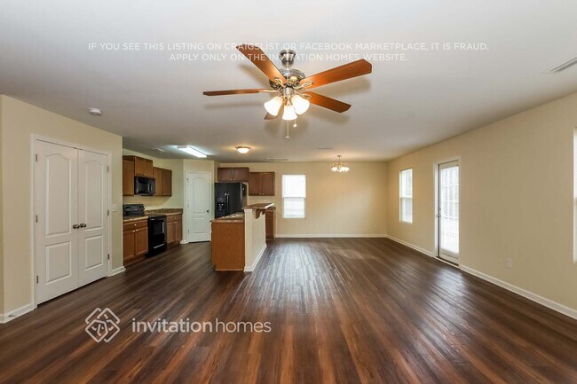 Foto del edificio - 5934 Timbertop Ln