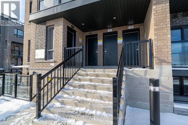 Building Photo - 20 Lytham Grn Cir