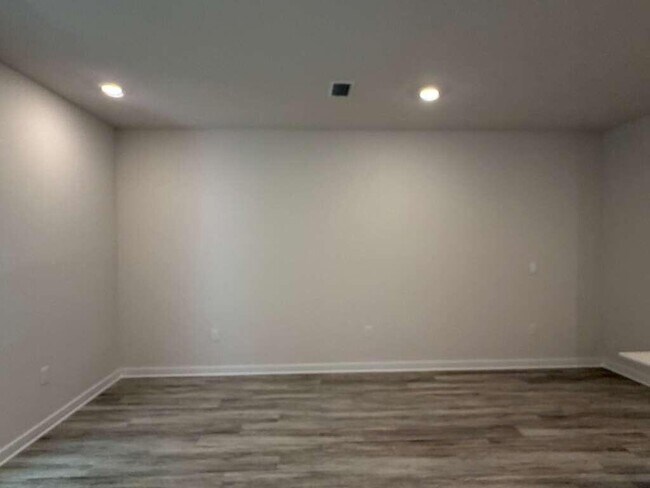 Foto del edificio - 47 S Main Deck Dr